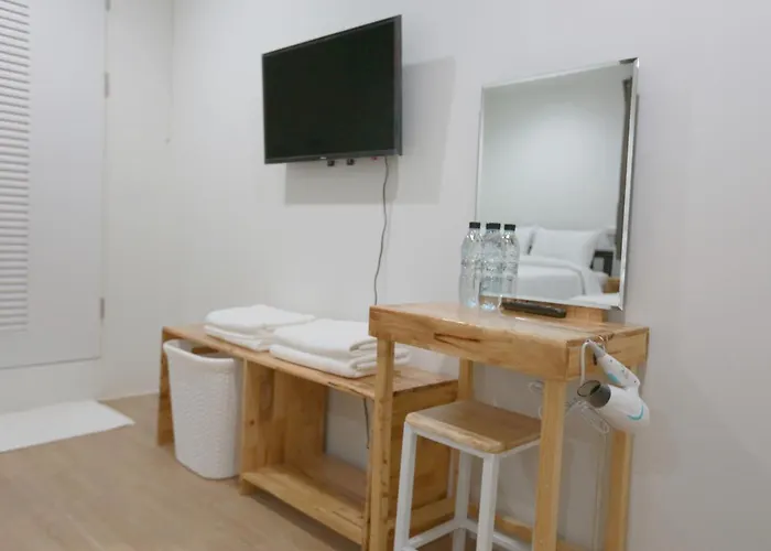 Hostal Interest Poshtel *